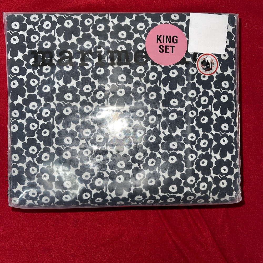 Marimekko Pikkiinen Unikko Design 200TC Cotton 4 Pc King Sheet Set Pakistan NWT - Picture 7 of 8